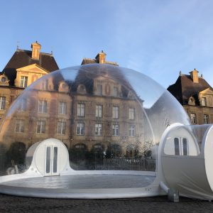 Innovation et originalité garanties avec un igloo gonflable !