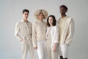 Mode 2026 femme : tendances couleurs et marinière femme intemporelle